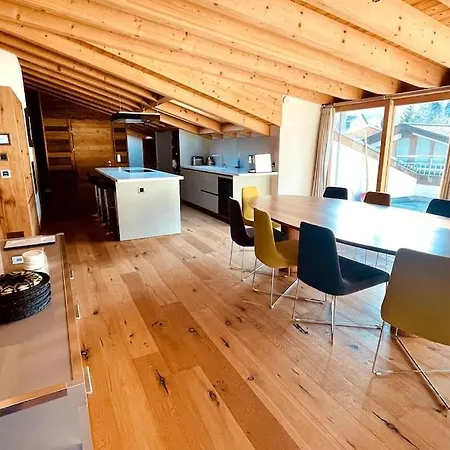 4 Bedroom Penthouse In Waldhaus Lägenhet Flims