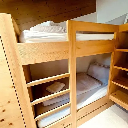 4 Bedroom Penthouse In Waldhaus Lägenhet Flims