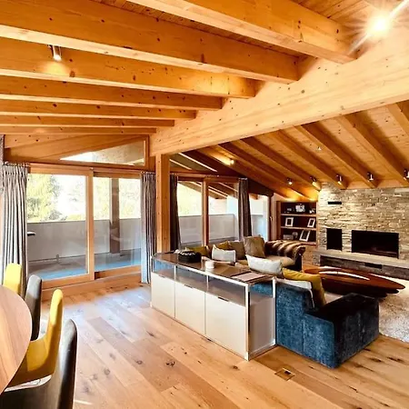 4 Bedroom Penthouse In Waldhaus Lägenhet *