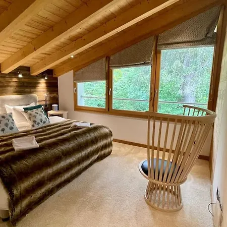 4 Bedroom Penthouse In Waldhaus Lägenhet