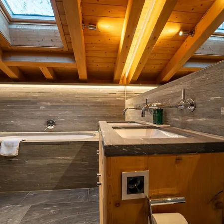 4 Bedroom Penthouse In Waldhaus Appartamento