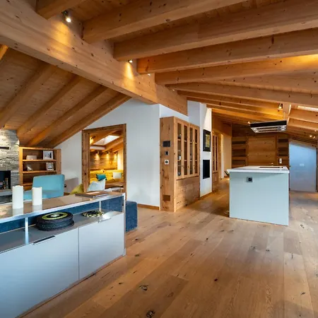 4 Bedroom Penthouse In Waldhaus Appartamento