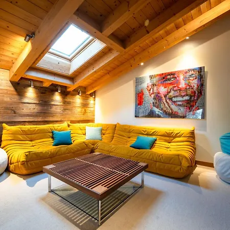Apartment 4 Bedroom Penthouse In Waldhaus