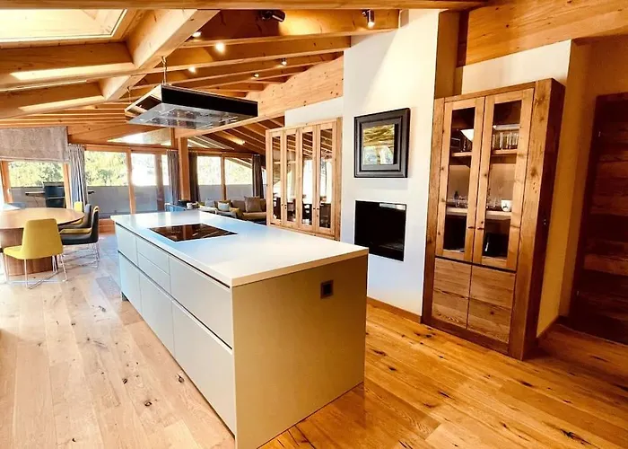 4 Bedroom Penthouse In Waldhaus Daire *