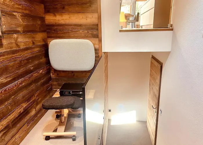 4 Bedroom Penthouse In Waldhaus דירה *